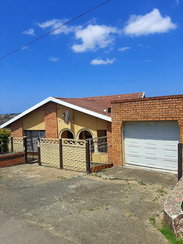 6 Bedroom Property for Sale in Mdantsane Nu 13 Eastern Cape